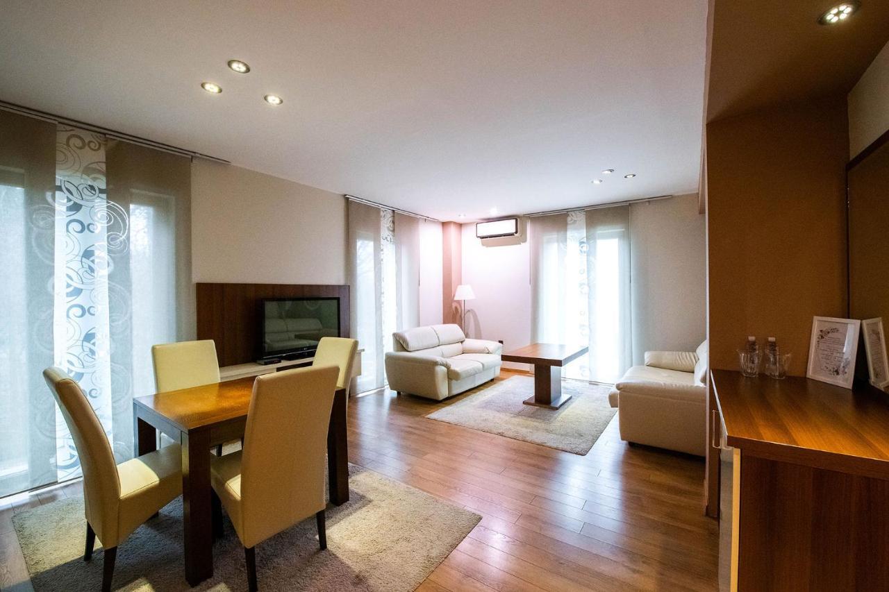 Hotel Villa Ekaterina Vakarel Eksteriør bilde