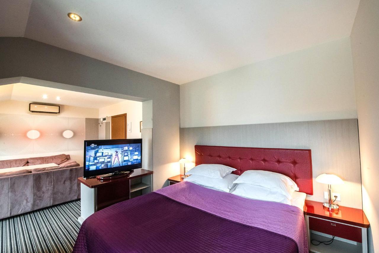 Hotel Villa Ekaterina Vakarel Eksteriør bilde